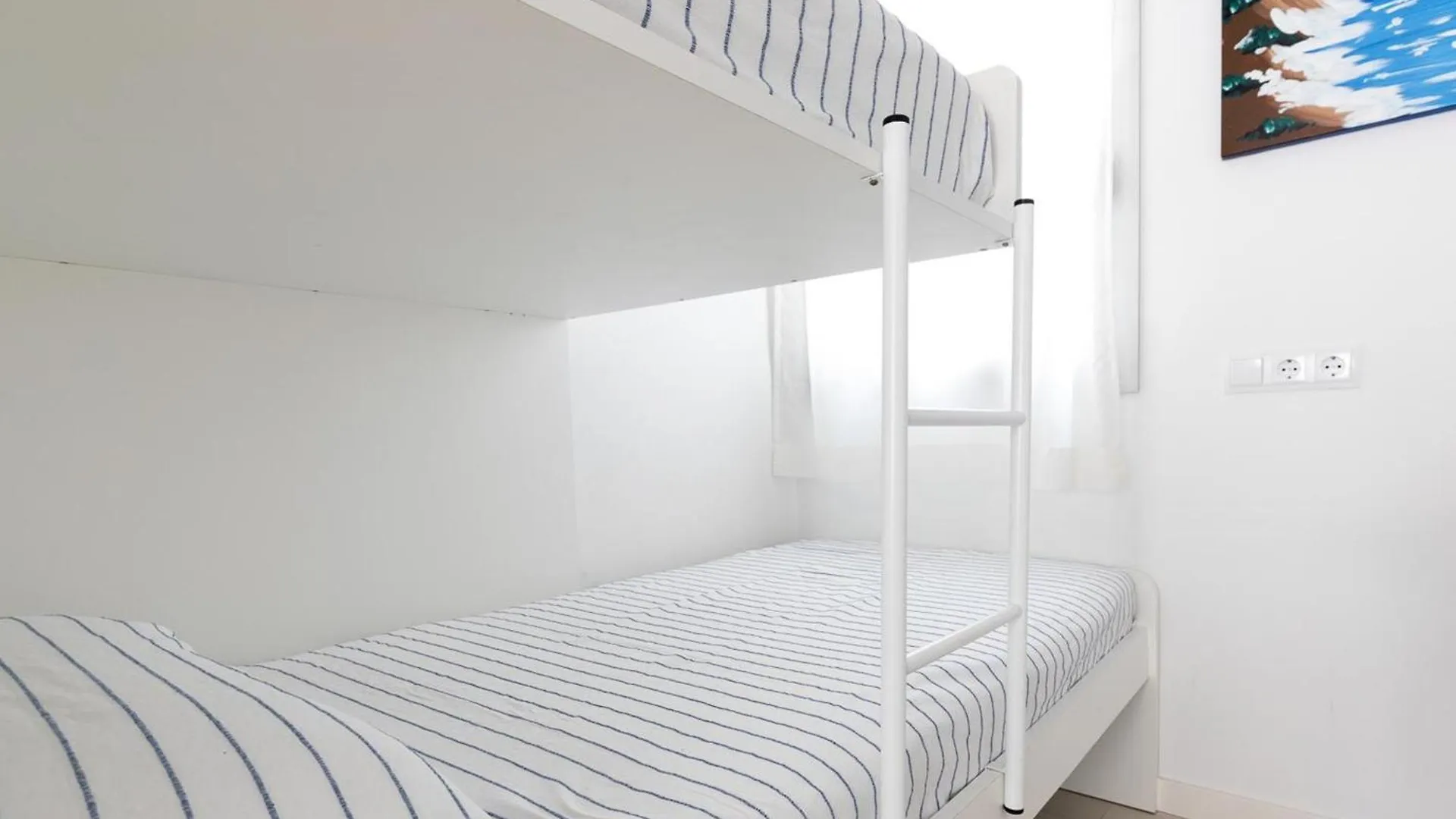 Apartment Ref. Montgo Platja 2: Magnifico Apartamento A Pie De Playa En Cala Montgo ! - Es-325-26 Torroella De Montgri